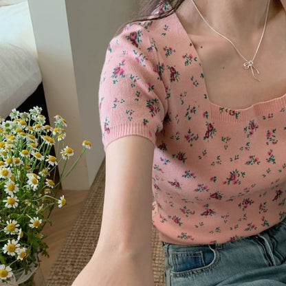 Short-Sleeve Square Neck Floral Tee