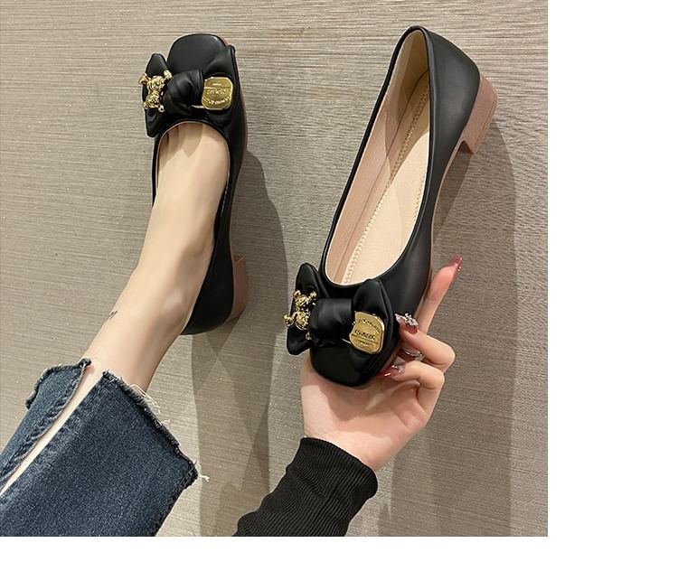 Toe Bow Accent Flats Square