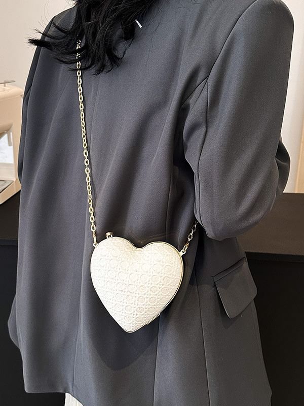 Heart Strap Crossbody Chain Bag