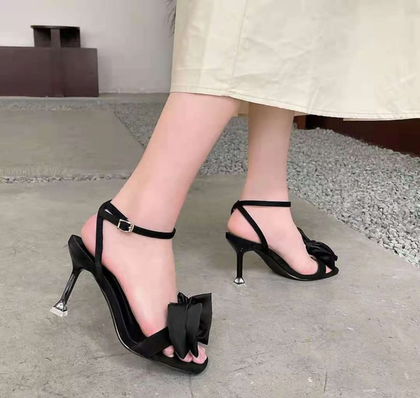 Accent Sandals High Bow Heel