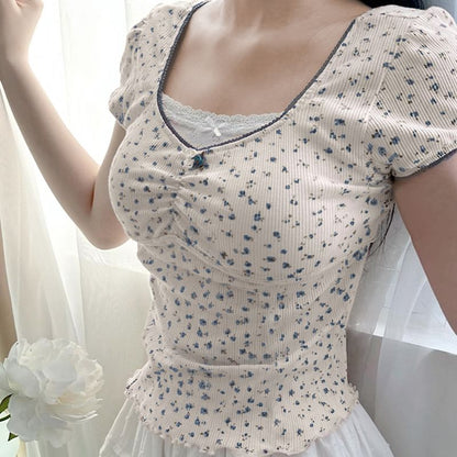 Short-Sleeve V-Neck Floral T-Shirt
