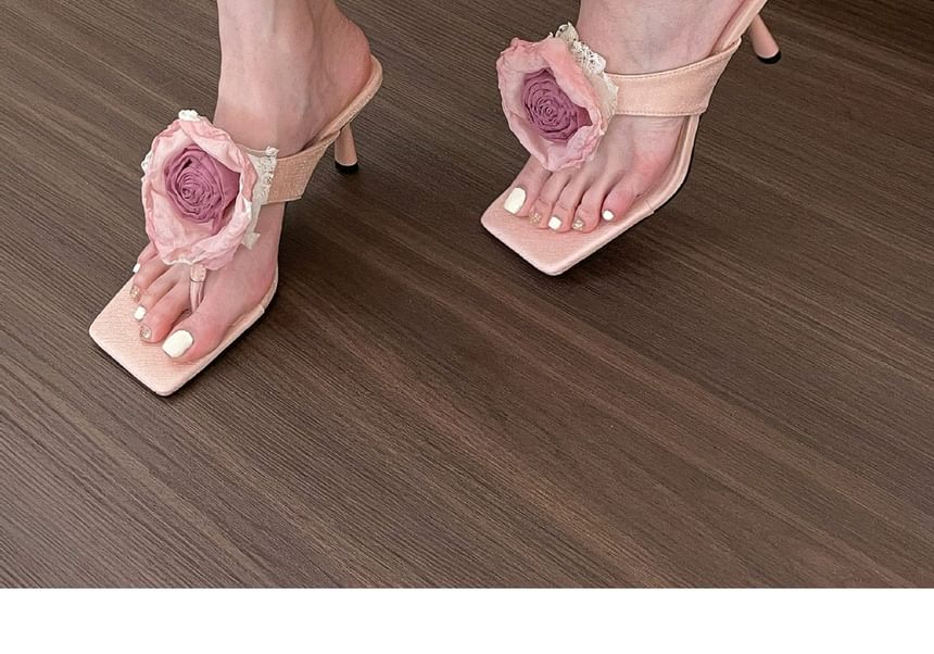 Flip Low Accent Flower Heel Flops