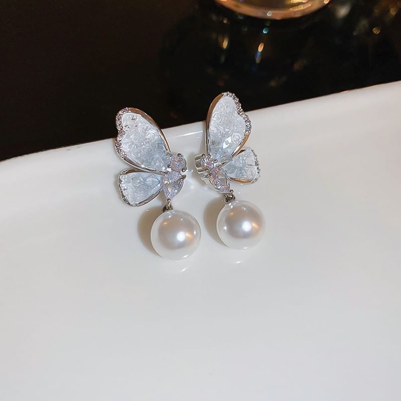 / Crystal Butterfly Pearl Earring Floral Faux Stud Alloy (Various Designs)