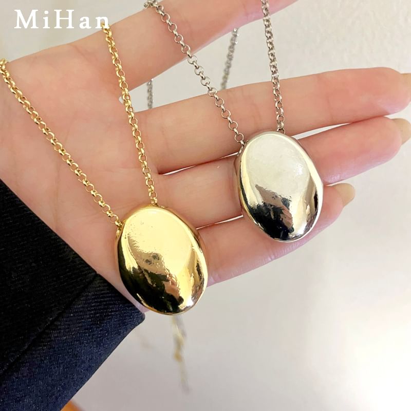 Pendant Necklace Metal
