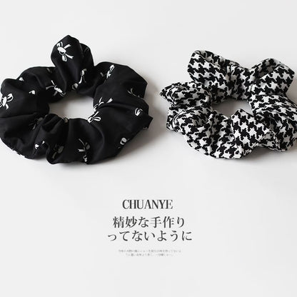 Bow / Houndstooth Print Fabric Scrunchie