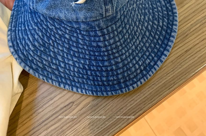 Brim Denim Embroidered Cap Wide Washed Bow