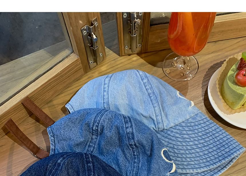 Brim Denim Embroidered Cap Wide Washed Bow