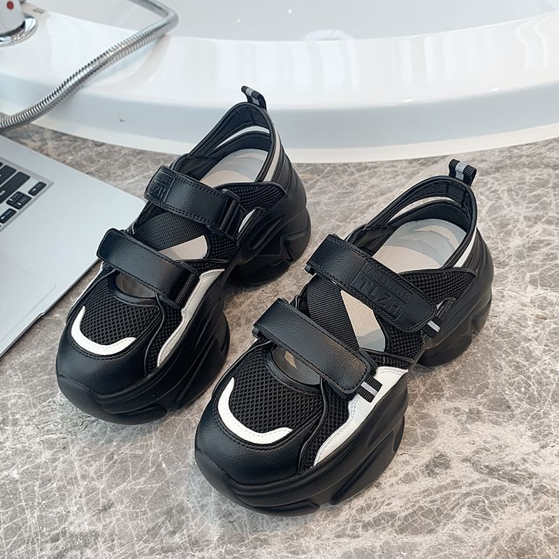 Panel Sneakers Platform Cutout