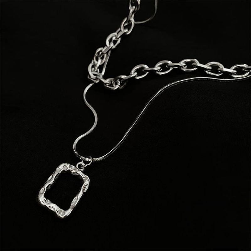 Rectangle Pendant Layered Alloy Choker