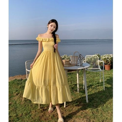 Robe longue unie à épaules dénudées