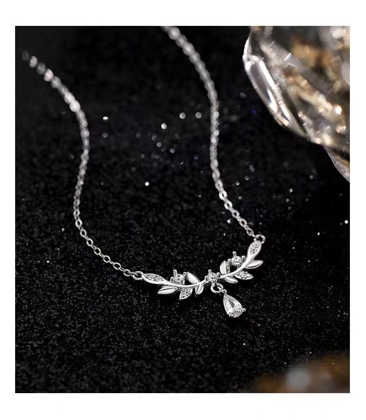 925 Sterling Silver Rhinestone Wheat Necklace