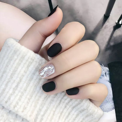 Ongles à coller avec effet ondulé mat (divers modèles)