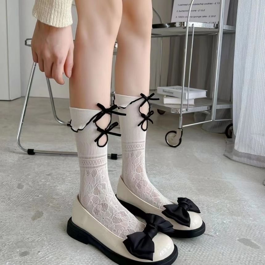 Ribbon Cutout Lace Socks