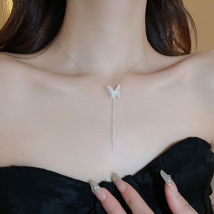 Butterfly Earring Alloy / Rhinestone Choker Dangle