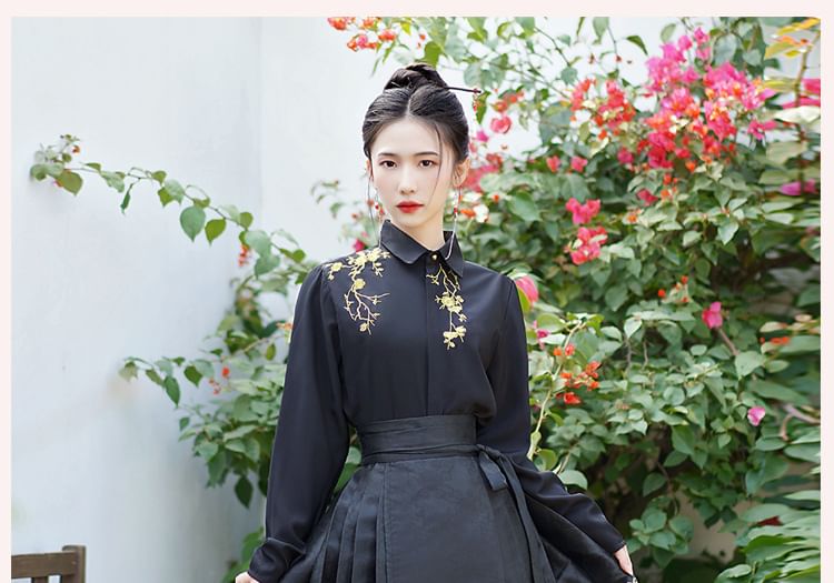 Flower Embroidered Shirt / High Rise Dragon Print Maxi Ma Mian Skirt / Arm Sleeves