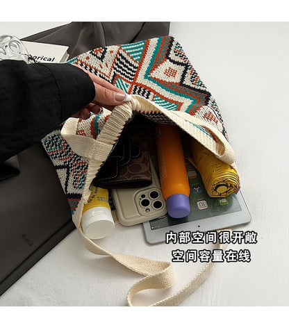 Tote Patterned Geometric Knit Bag