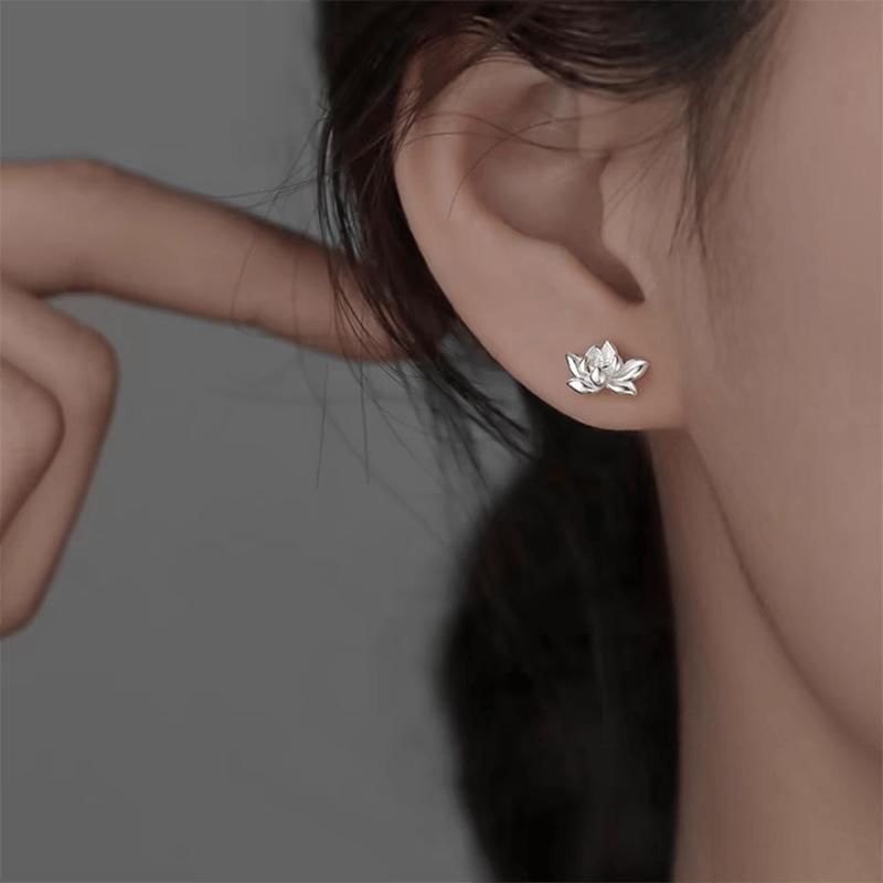 Floraler Ohrstecker