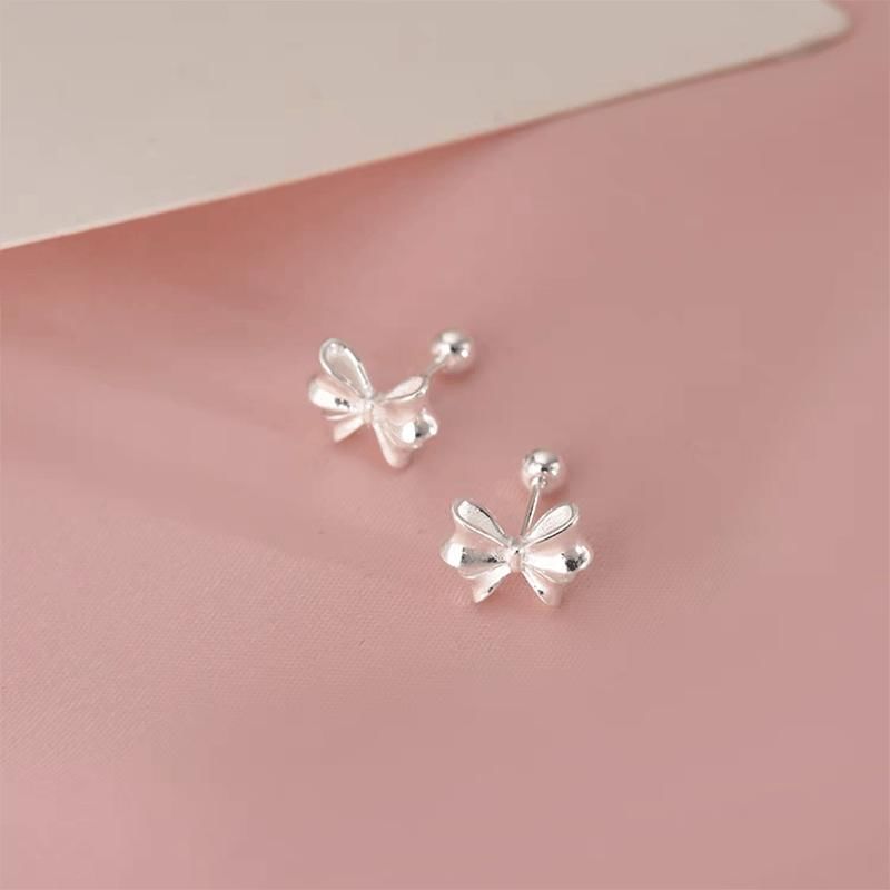 Bow Ear Stud