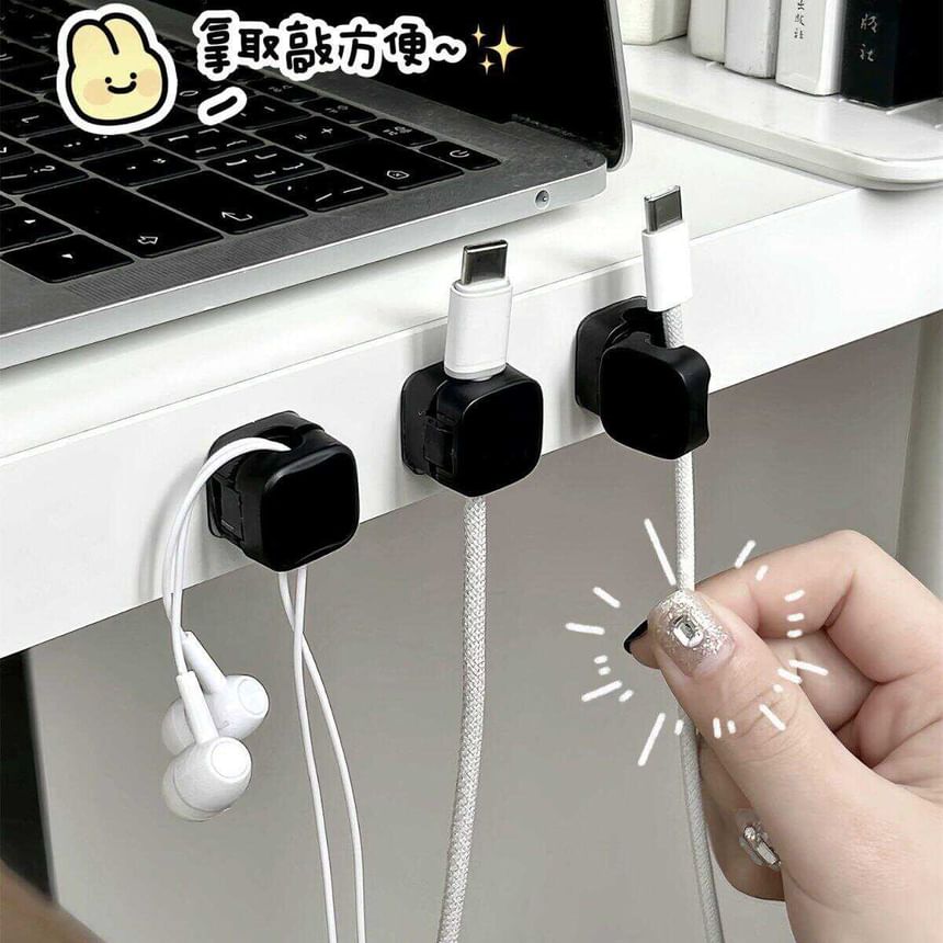 Plastic Adhesive Magnetic Cable Organizer / Set