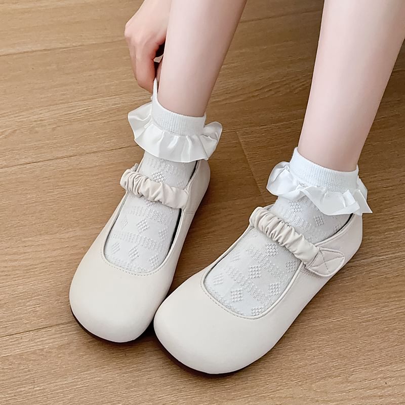 Ruffle Trim Socks