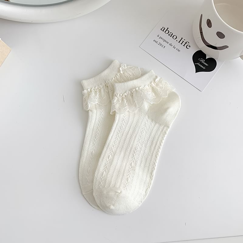 Ruffle Trim Socks