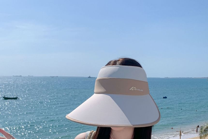 Wide Two Visor Brim Tone Sun