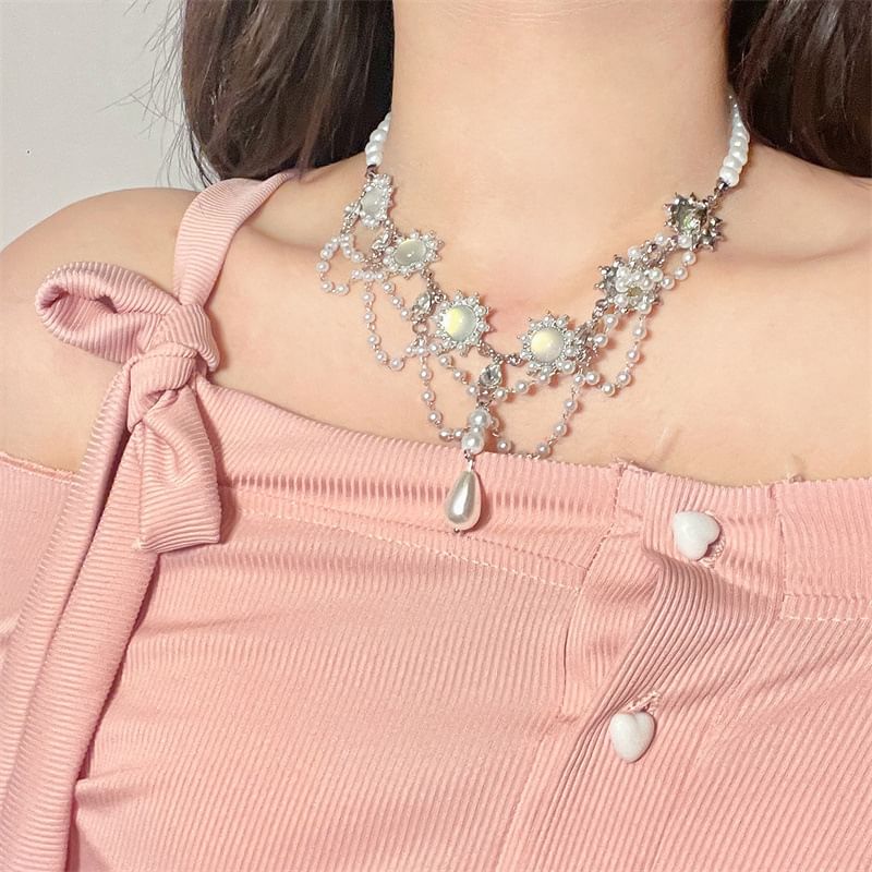 Pearl Faux Choker Layered Alloy