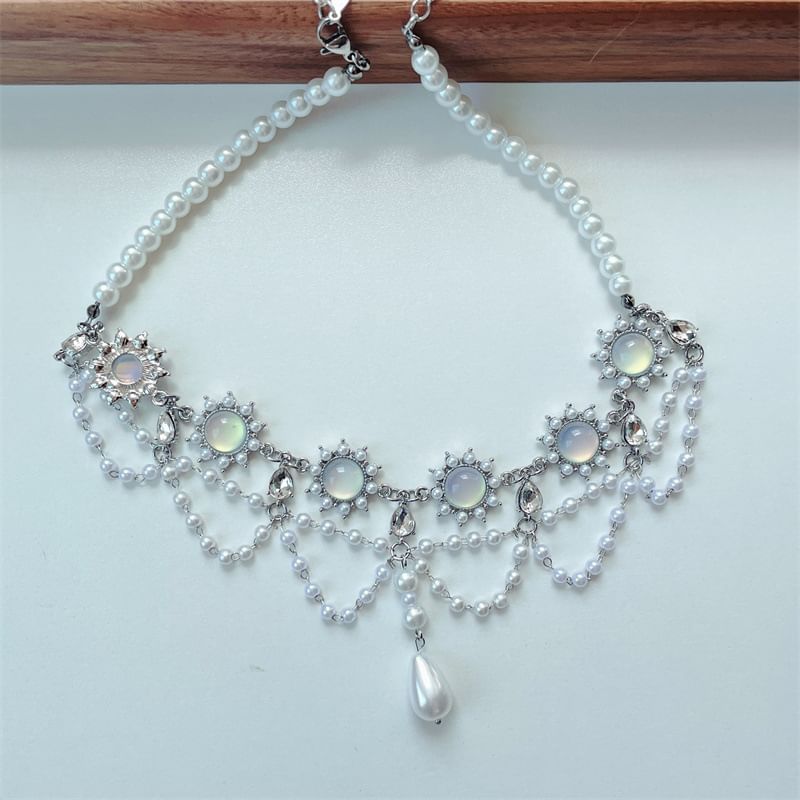 Pearl Faux Choker Layered Alloy