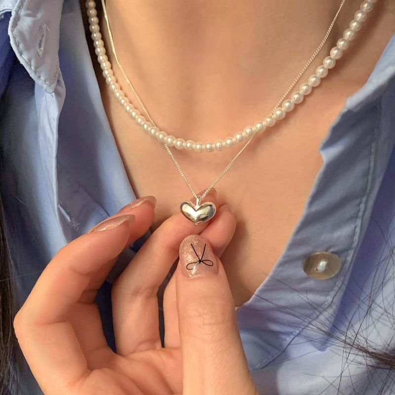 Polished Heart Pendant Alloy Necklace