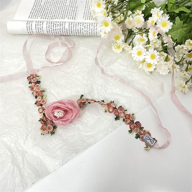 Ribbon Lace Choker Rose