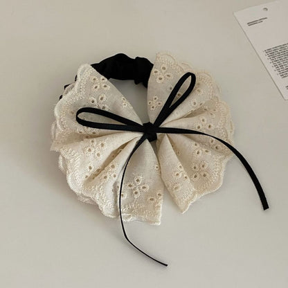 Bow Lace Scrunchie