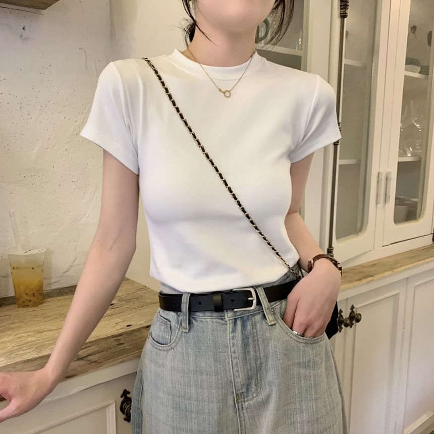 Neck Short-Sleeve Crew Tee Plain