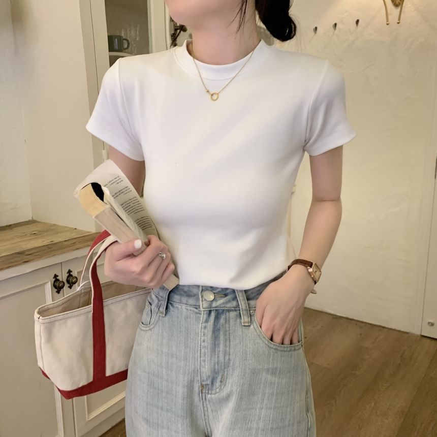 Neck Short-Sleeve Crew Tee Plain