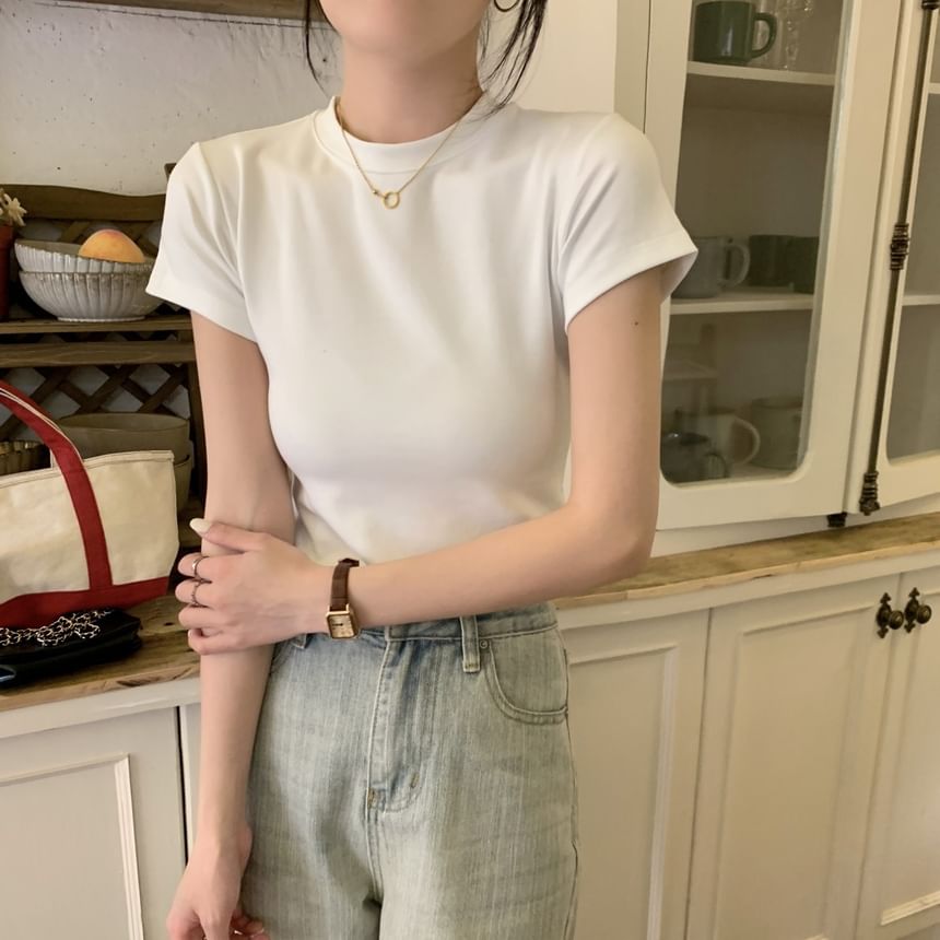 Neck Short-Sleeve Crew Tee Plain