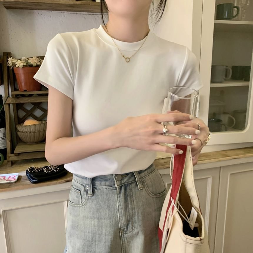 Neck Short-Sleeve Crew Tee Plain