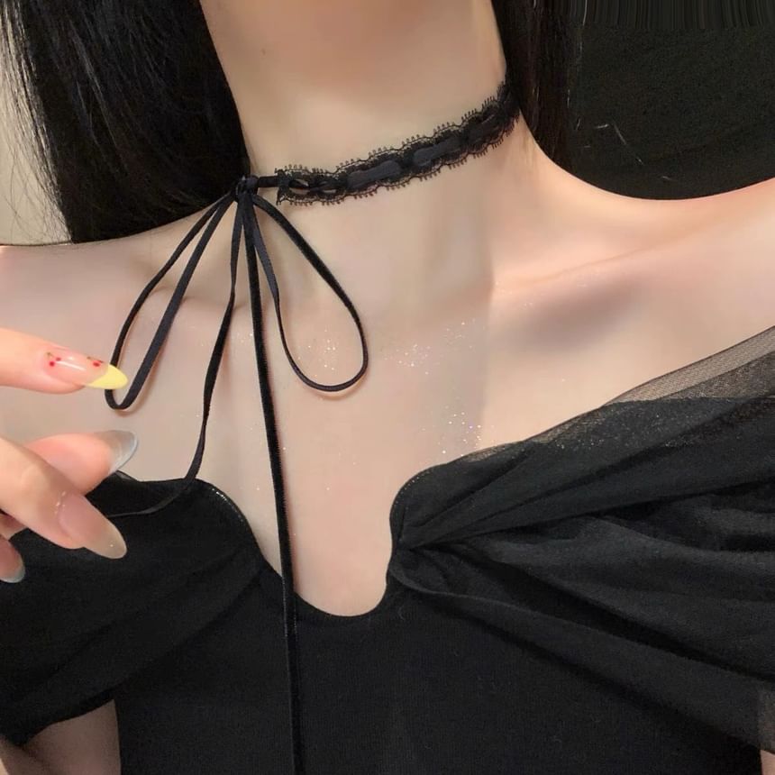 Bow Lace Choker