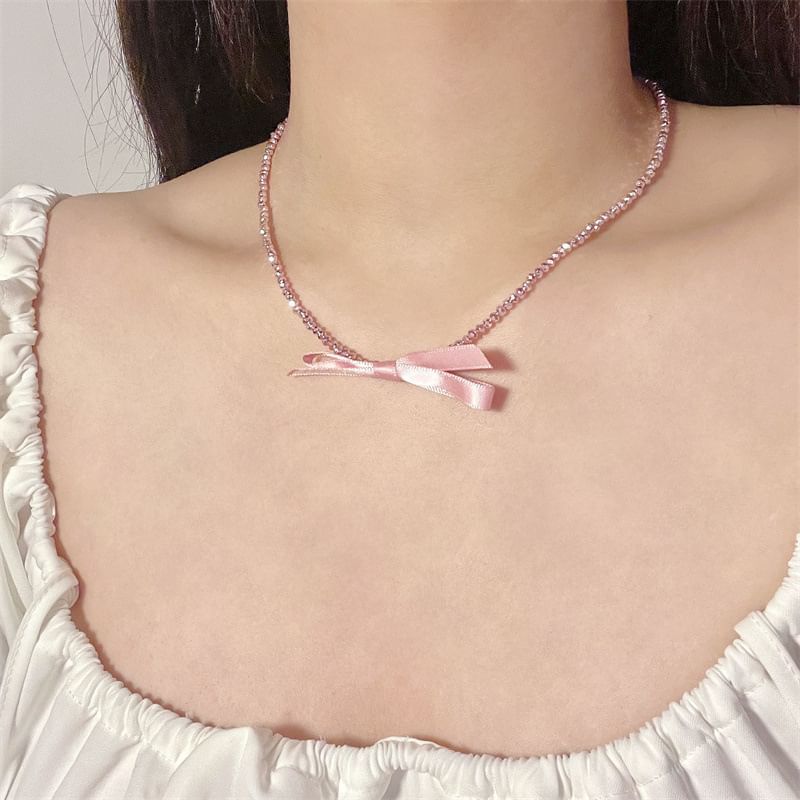 Pendant Bow Beaded With Necklace