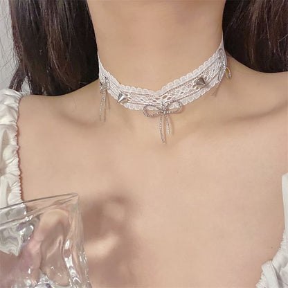 Rivets White Bow Choker With Lace And Spike Necklace
