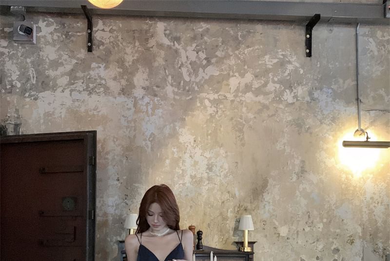 A-Line Evening V-Neck Strap Plain Gown Spaghetti