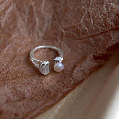 Bague en fausse perle