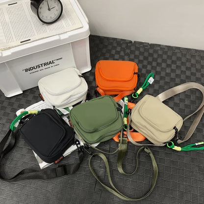 Umhängetasche aus schlichtem Canvas