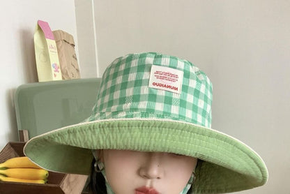 Chin Strap Gingham With Bucket Hat