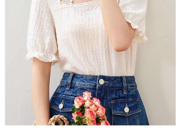 Short Sleeve Square Neck Lace Trimmed Cropped Top