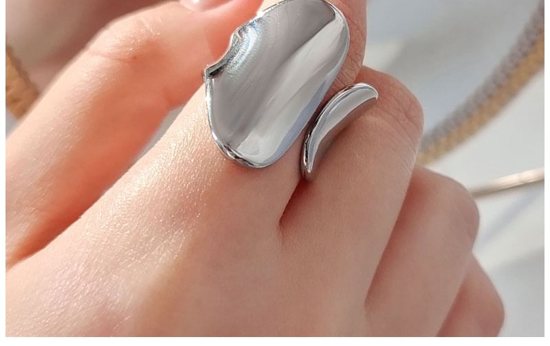 Metallic Thick Ring