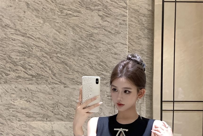 Plain Cutout Bow Mini Dress Neck Round A-Line Sleeveless Rhinestone