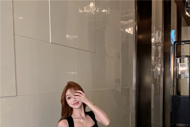 A-Line Plain Button / Skirt High Rise Neck Top Tank Maxi Square