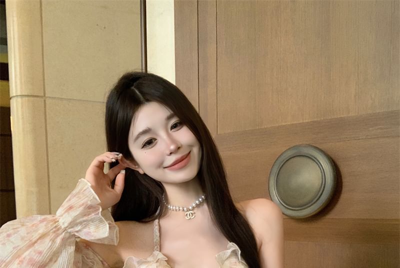 Halter Floral Ruffle Top