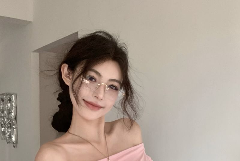 Plain Off-Shoulder Crop T-Shirt Ruffled