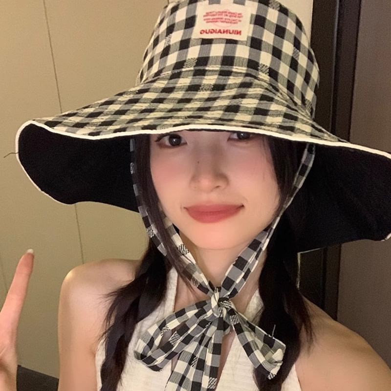 Bucket Strap Hat Pattern With Checkered Chin