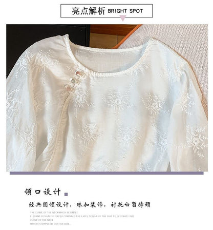 Short-Sleeve Flower Embroidered Blouse